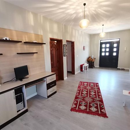 Leatis Apartment Durrës 外观 照片