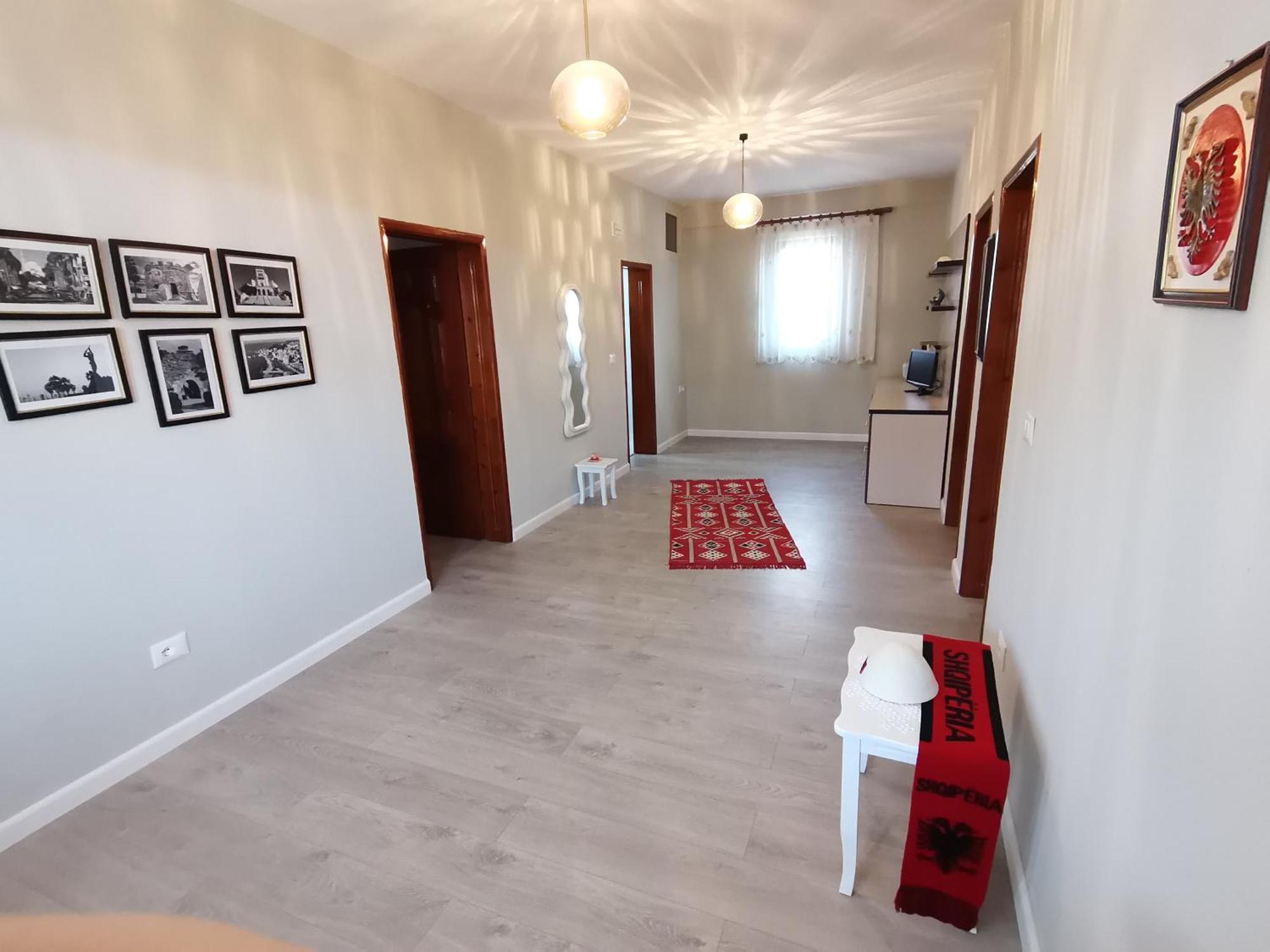 Leatis Apartment Durrës 外观 照片